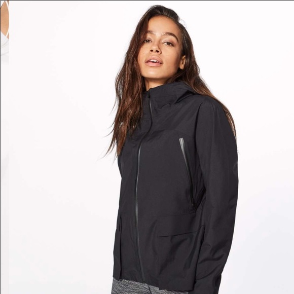 NWT BLACK LULULEMON RESIST THE MIST JACKET - - 8 - Picture 2 of 5